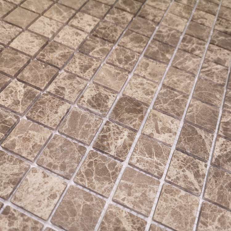 Emperador Light MAT 23x23x4